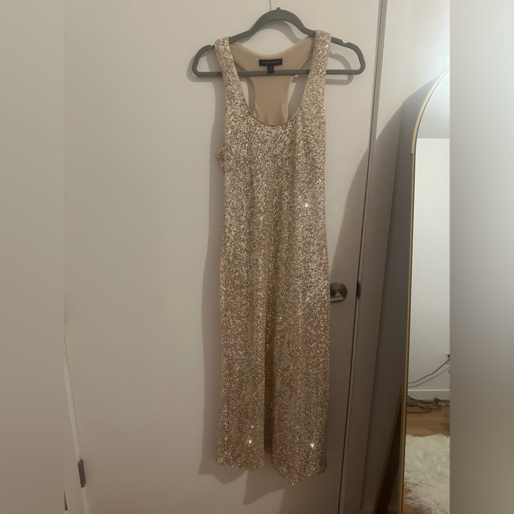 Gold sequin midi sleeveless dress